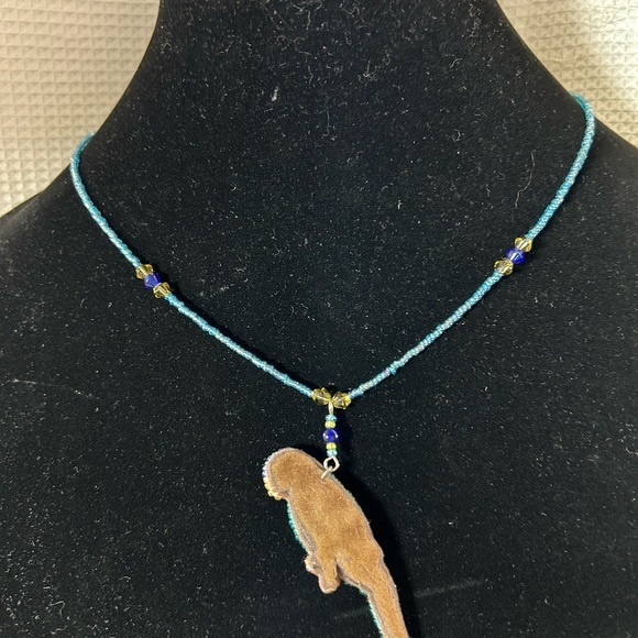 Vintage handmade beaded parrot necklace . Colors blue , green - Picture 3 of 4